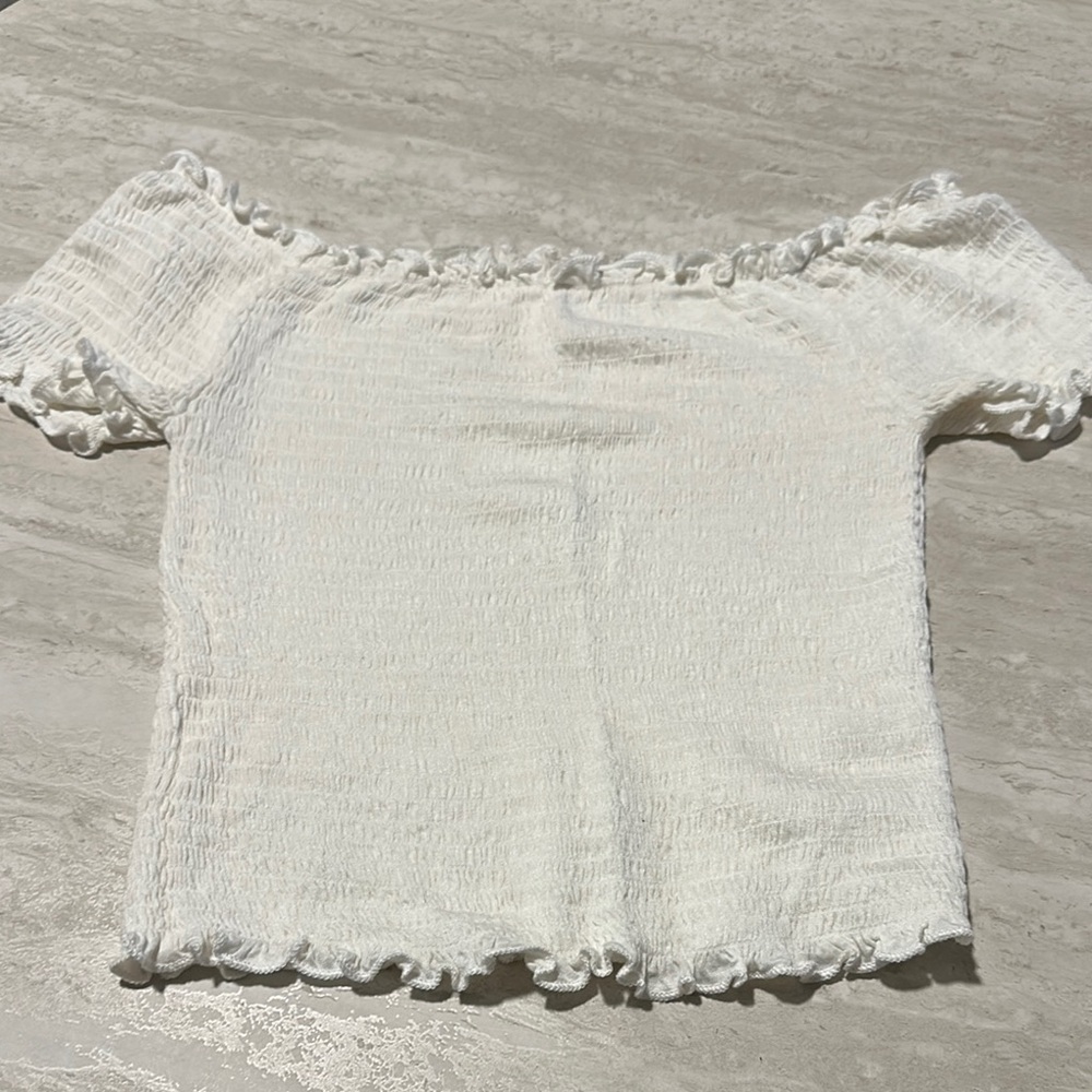 Heart & Hips Cream Ruffled Fitted Blouse